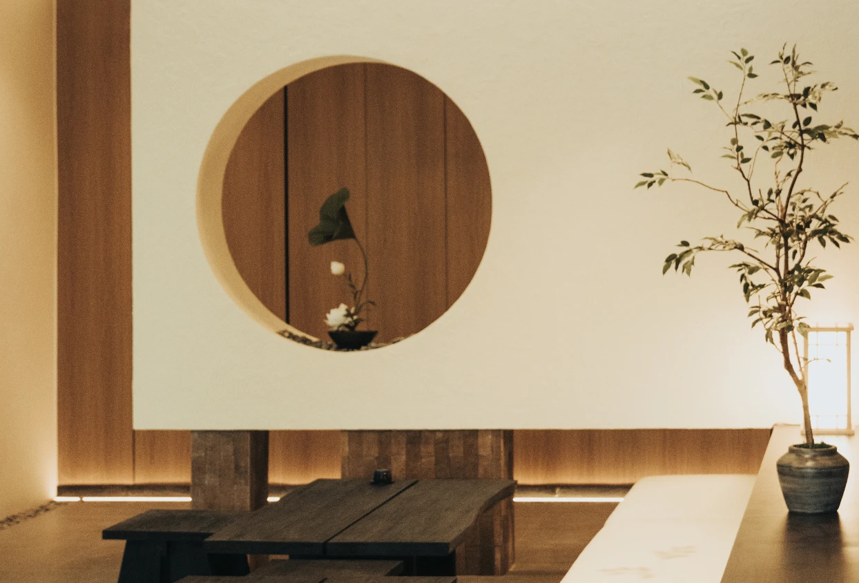 Indoor Relaxation Destinations for Unpredictable Weather: The Perfect Way to Unwind
